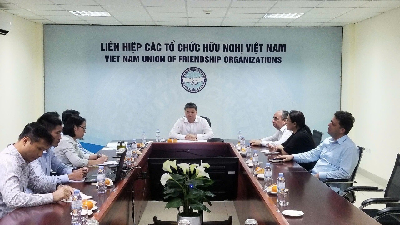 Vietnam, Cuba Promote People-to-People Exchanges and Local-Level Cooperation