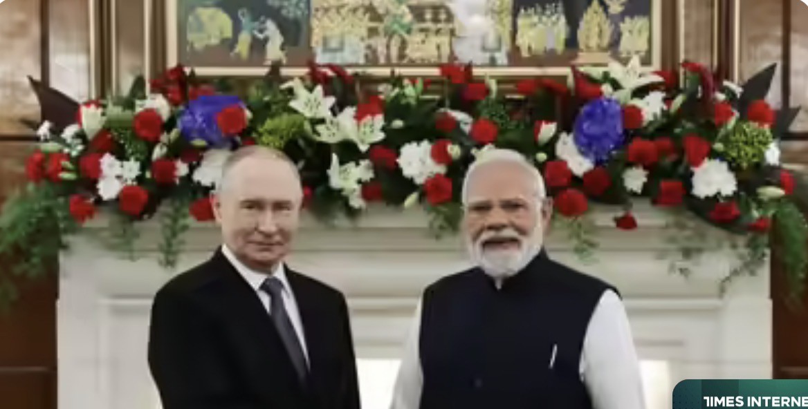 Putin lauds India’s rate of development, announces $100 bn trade goal