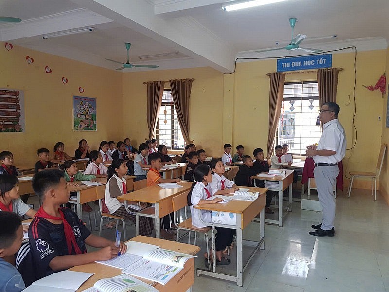 From Temporary Classrooms in A Pa Chai to 100% Graduation Rate