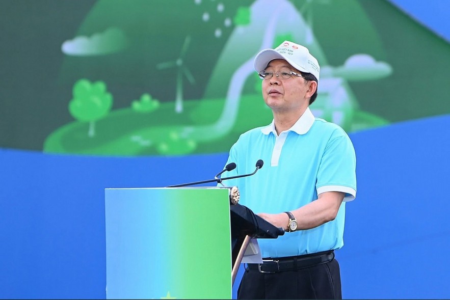 Nationwide Movement Launched on Environment Protection For a Green, Clean, and Beautiful Vietnam Nationwide Movement Launched on Environment Protection For a Green, Clean, and Beautiful Vietnam