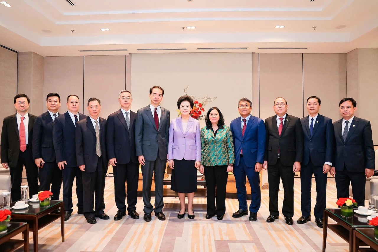 Vietnam Fatherland Front and Chinese People's Political Consultative Conference Promote Cooperation and People-to-People Exchanges Vietnam Fatherland Front and Chinese People's Political Consultative Conference Promote Cooperation and People-to-People Exchanges