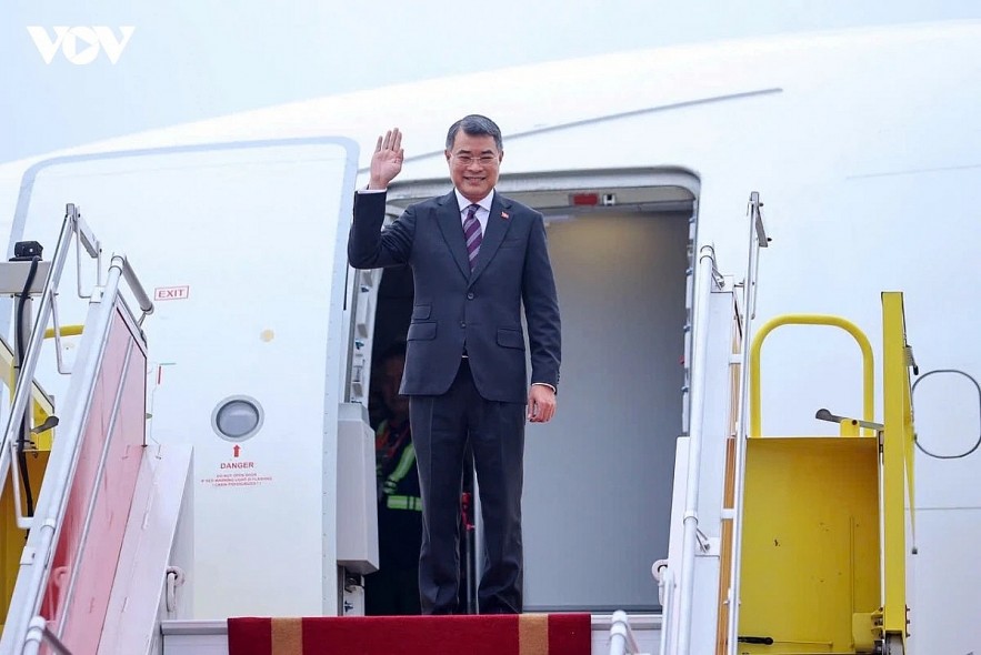 Vietnamese Prime Minister Le Minh Hung departs from Noi Bai International Airport on June 16 for Kazan, Russia, to attend the ASEAN-Russia Summit commemorating 35 years of relations and conduct bilateral activities.