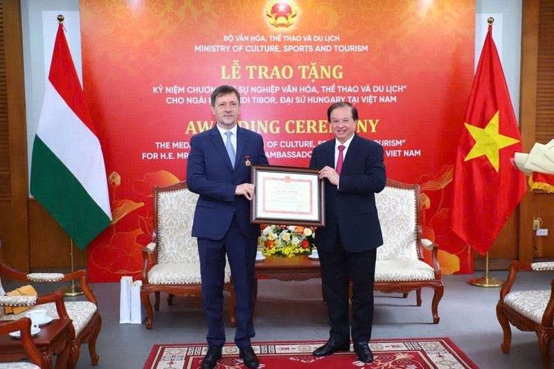 Hungarian Ambassador to Vietnam Awarded “For the Cause of Culture, Sports and Tourism” Medal