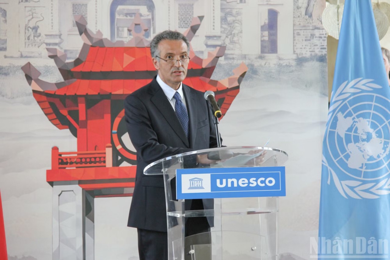 Sharing the Values of Van Mieu – Quoc Tu Giam and Vietnam’s Cultural Heritage at UNESCO Headquarters Sharing Values of Van Mieu - Quoc Tu Giam and Vietnam’s Cultural Heritage at UNESCO Headquarters