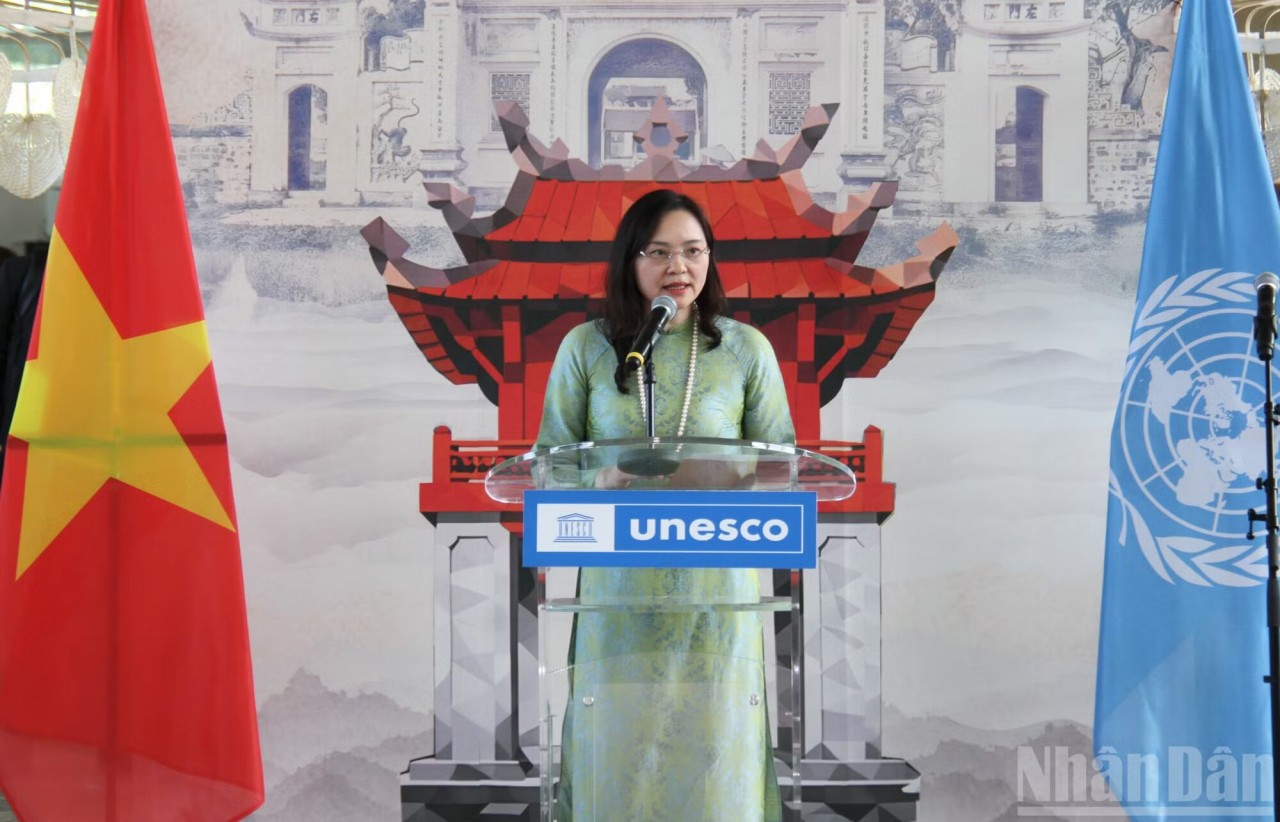 Sharing the Values of Van Mieu – Quoc Tu Giam and Vietnam’s Cultural Heritage at UNESCO Headquarters Sharing Values of Van Mieu - Quoc Tu Giam and Vietnam’s Cultural Heritage at UNESCO Headquarters