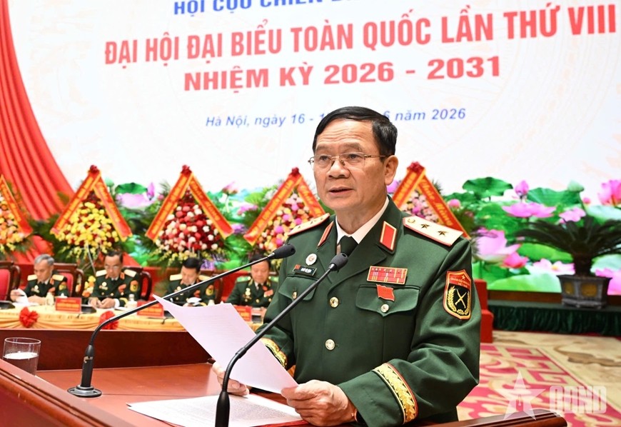 Lieutenant General Khuat Viet Dung, Vice President of the Viet Nam War Veterans' Association, presents the conclusions of discussions on the political report. (Photo: People's Army Newspaper) Lieutenant General Khuat Viet Dung, Vice President of the Viet Nam War Veterans' Association, presents the conclusions of discussions on the political report. (Photo: People's Army Newspaper)