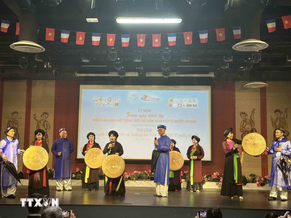 Joining Hands to Preserve the Vietnamese Language and Culture Among Overseas Vietnamese Communities in France