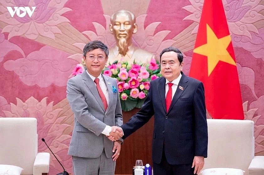 NA Chairman Tran Thanh Man receives Indian Ambassador to Vietnam Tshering W. Sherpa.
