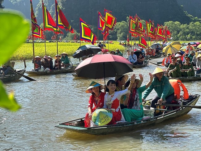 Ninh Binh: Traditional Festivals as Powerful Tourism Draw