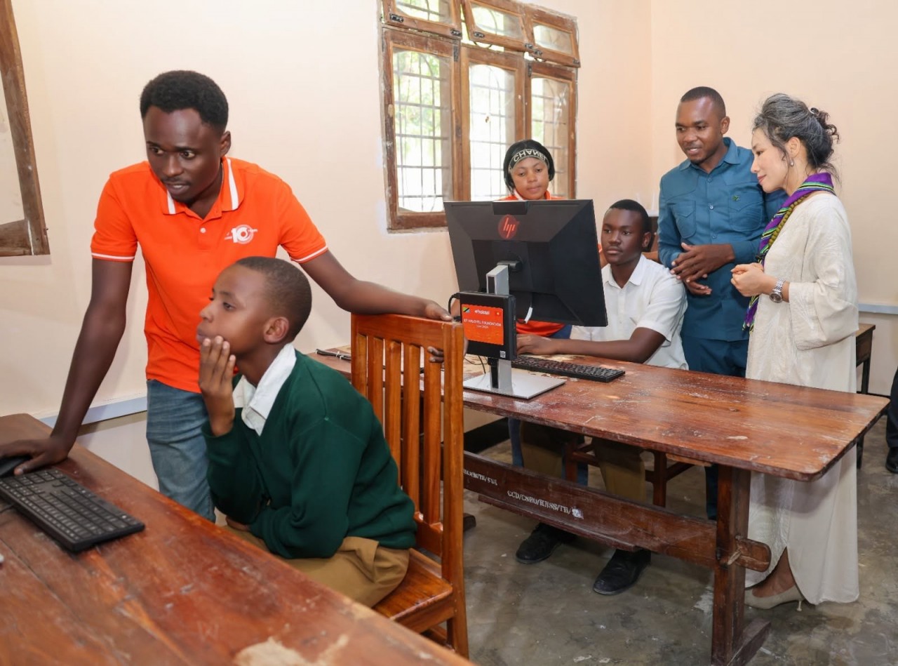 Donation of Smart Computer Lab to Kiwanja cha Ndege Dodoma CC School (Tanzania)