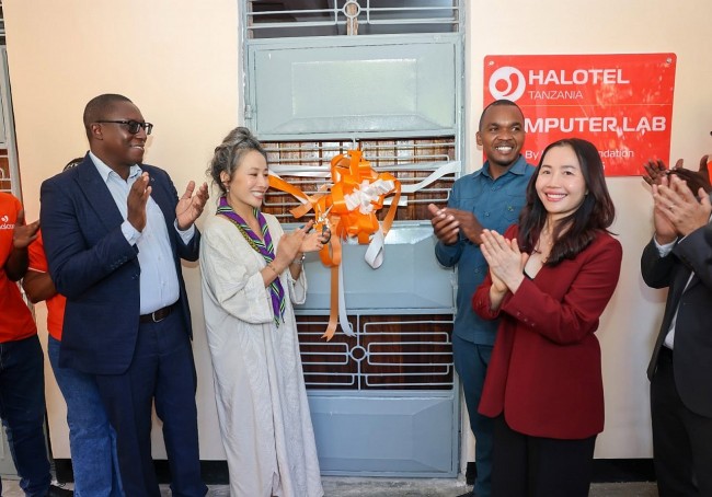 Donation of Smart Computer Lab to Kiwanja cha Ndege Dodoma CC School (Tanzania)