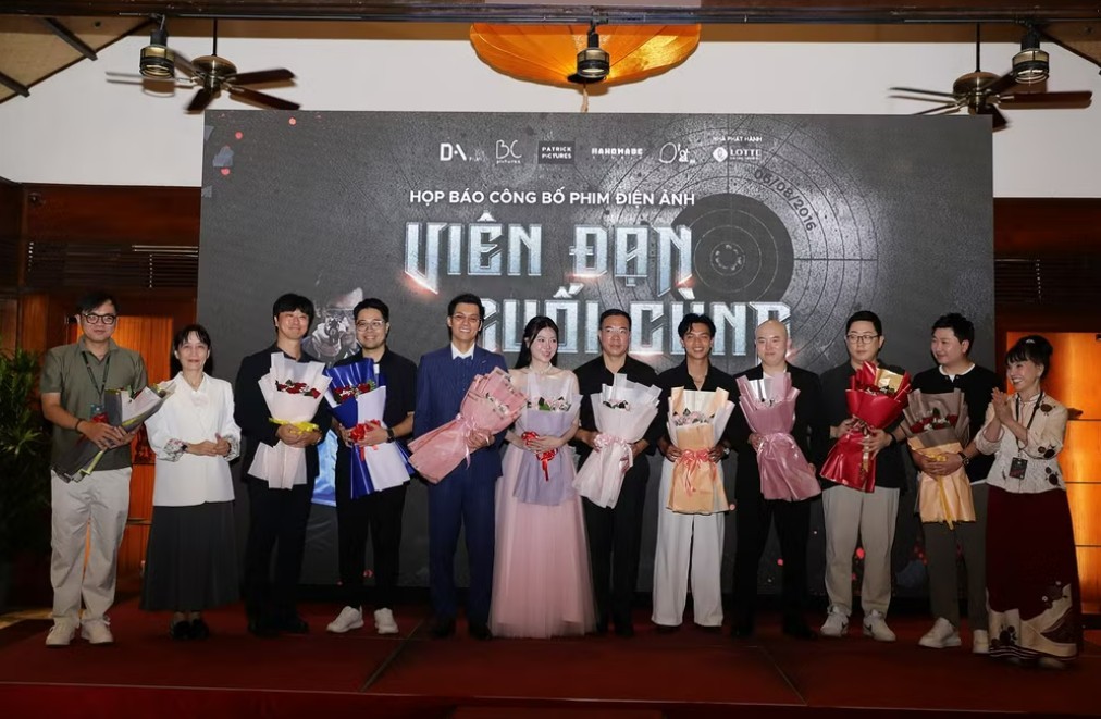 Ra mắt phim điện ảnh hợp tác Việt Nam-Hàn Quốc lấy cảm hứng từ xạ thủ Hoàng Xuân Vinh Ra mắt phim điện ảnh hợp tác Việt Nam-Hàn Quốc lấy cảm hứng từ xạ thủ Hoàng Xuân Vinh