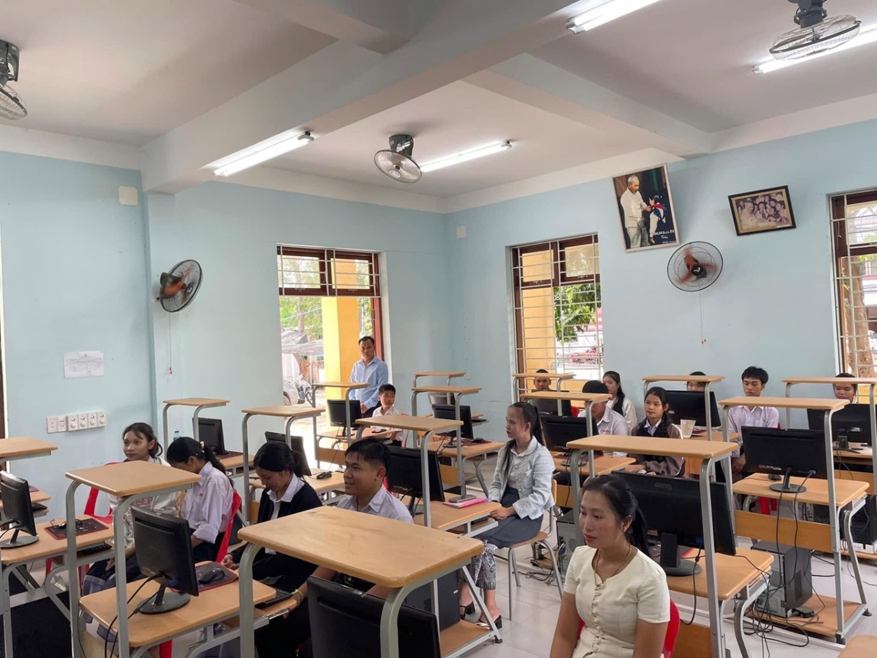 STEM Robotics Training for 30 Teachers and Students at Lao-Vietnamese Friendship School in Sekong
