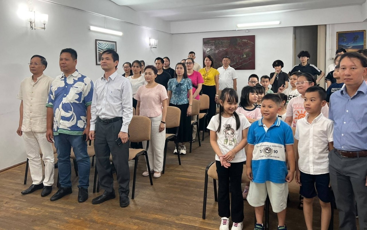 Vietnamese Summer Language Class Opens in Romania