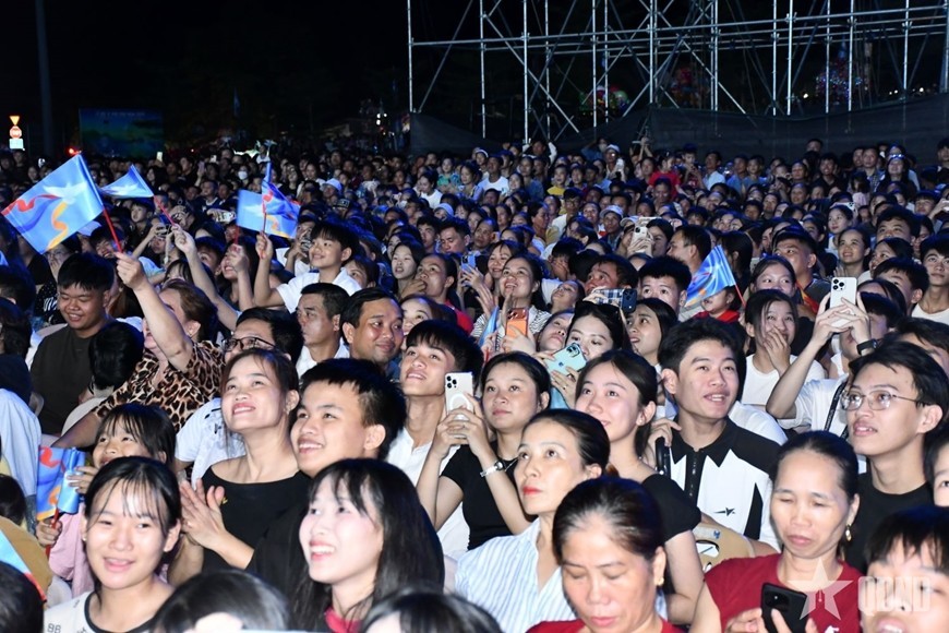 Quang Tri Spreads Message of Dialogue and Peace from Historic Land