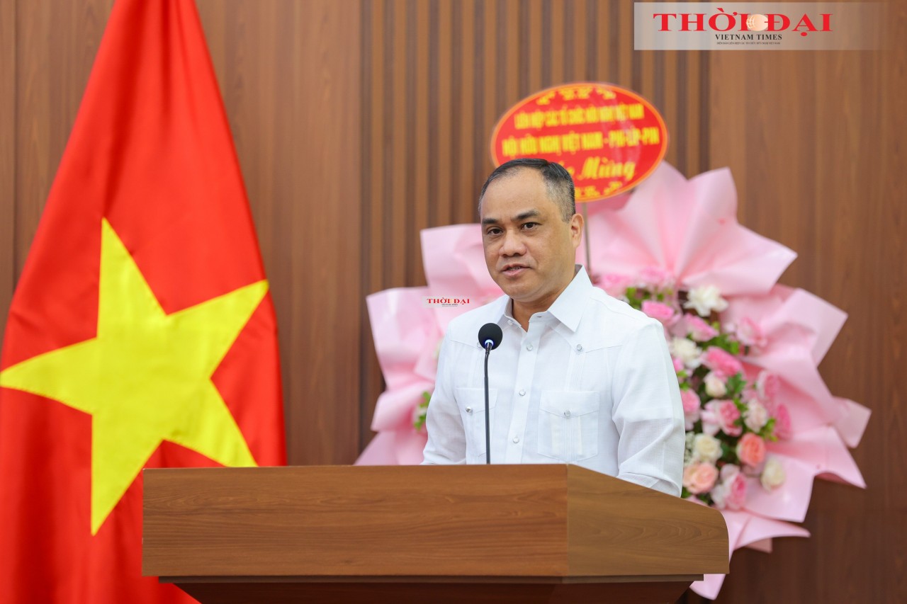 Three Priorities for Advancing Viet Nam-Philippines People-to-People Relations Three Priorities for Advancing Viet Nam-Philippines People-to-People Relations
