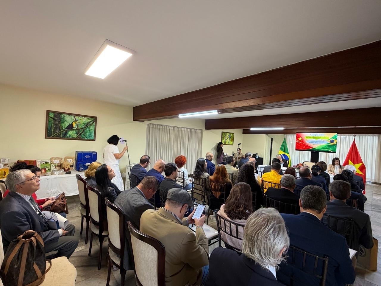 Overview of the seminar. (Photo: Embassy of Vietnam in Brazil) Overview of the seminar. (Photo: Embassy of Vietnam in Brazil)