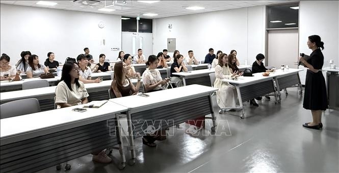 Vietnam Ranks First in Number of Foreigners with Long-Term Stays in South Korea Vietnam Ranks First in Number of Foreigners with Long-Term Stays in South Korea