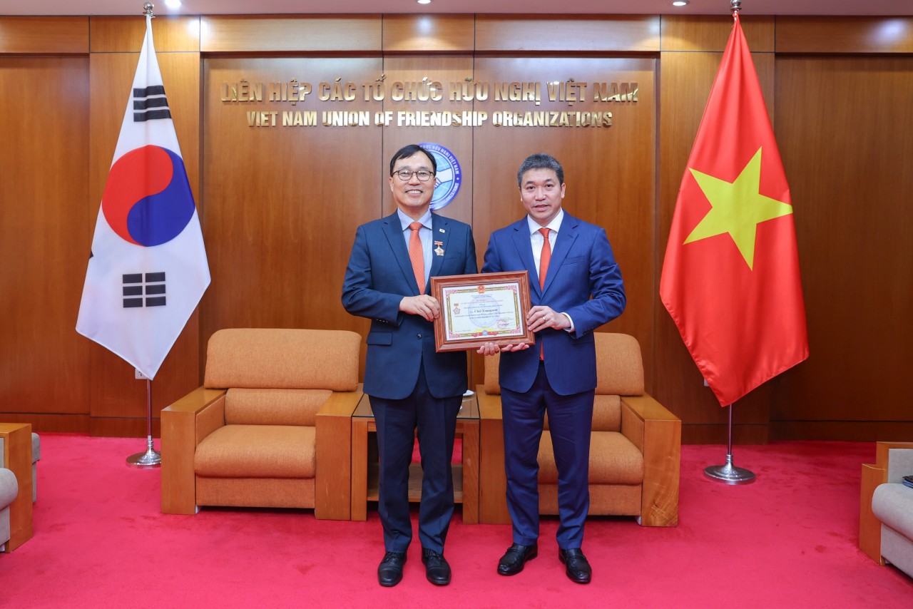 Ambassador Choi Young Sam Awarded “For Peace and Friendship Among Nations” Medal