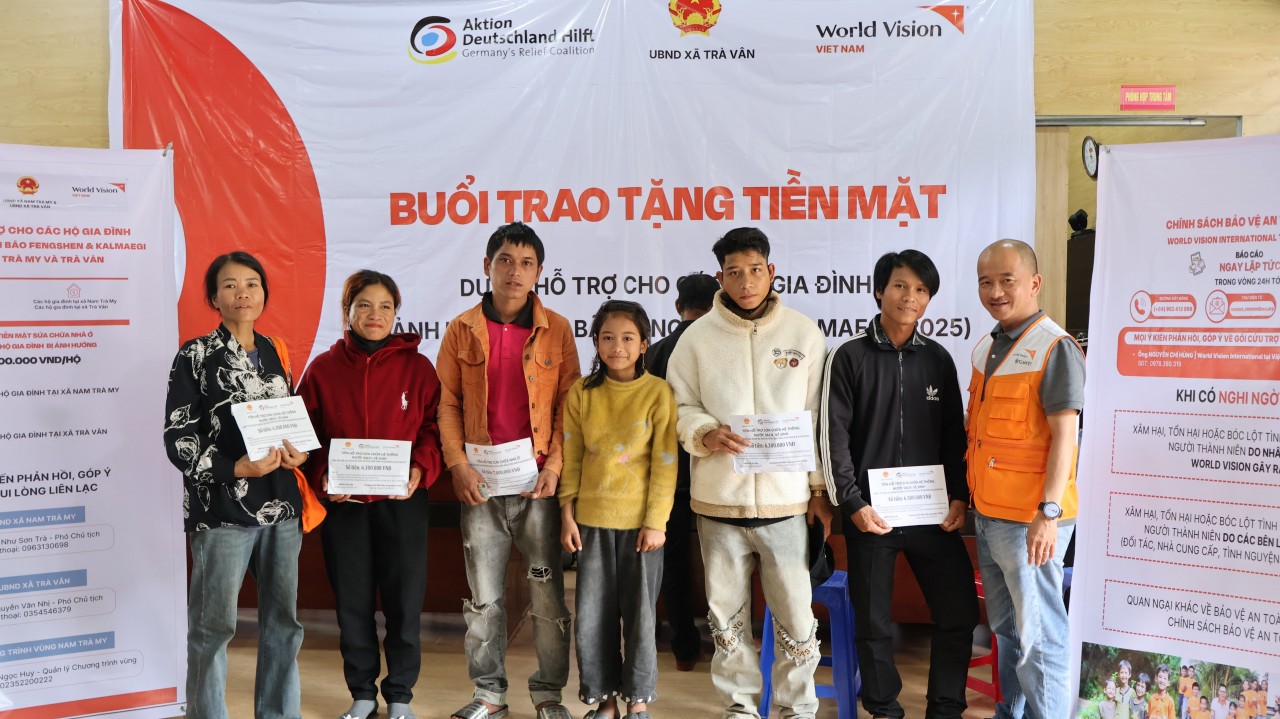 More Than VND 3.74 Billion Supports Da Nang Residents' Recovery After Typhoons Fengshen and Kalmaegi