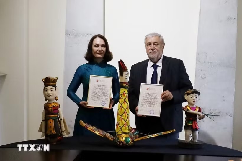 Artistic Artifacts Strengthen Vietnam-Russia Cultural Connection