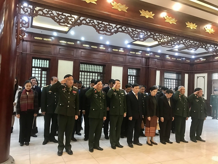 laos embassy in vietnam vufo vietnam laos friendship association visit hanoi capital high command