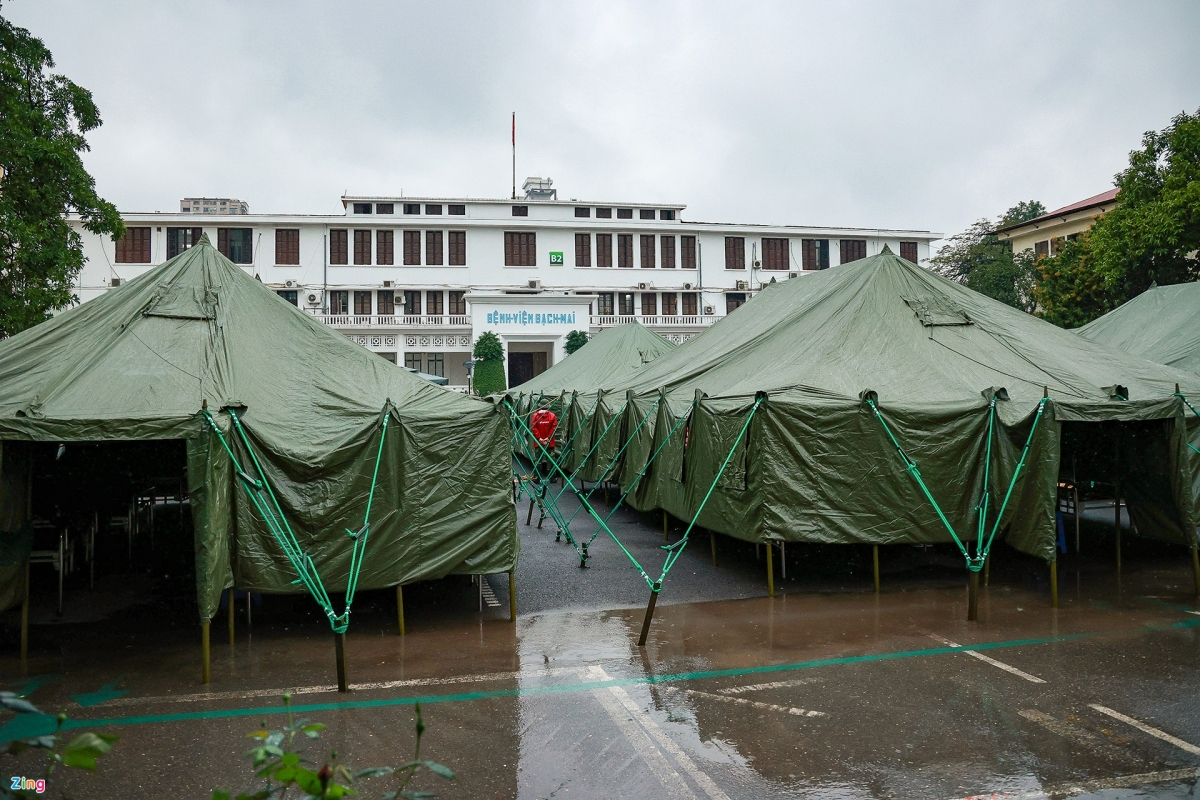 Covid-19 field hospital established in only four hours in Hanoi