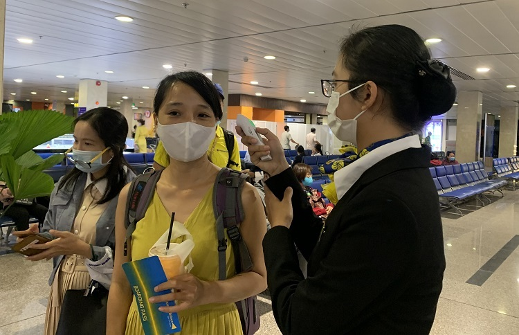 hcmc instructs online covid 19 medical declarations for tourism sector