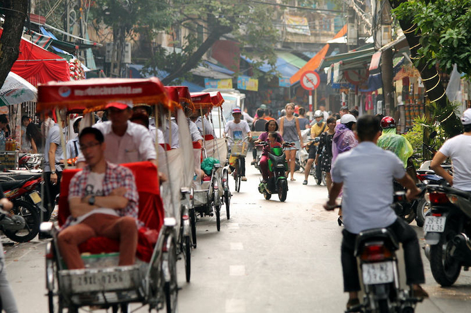 foreign visitor recommends 7 must try travel experiences in vietnams capital