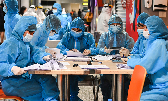 hanoi to test covid 19 for 4000 workers restaurant staff starting march 11