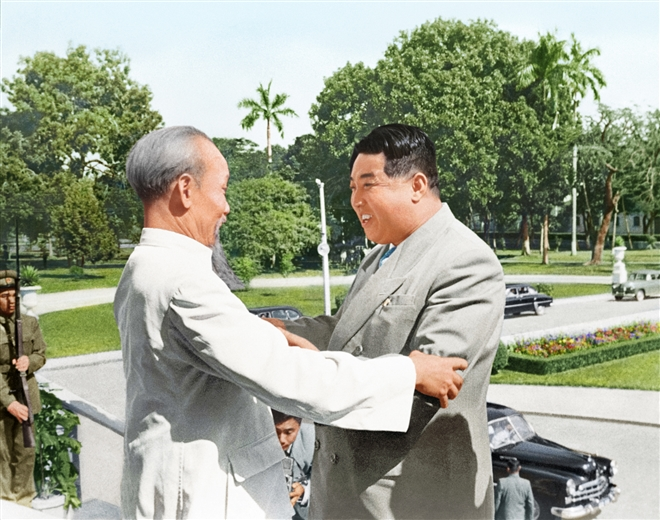 Rare photos of President Ho Chi Minh and DPRK President Kim Il-sung