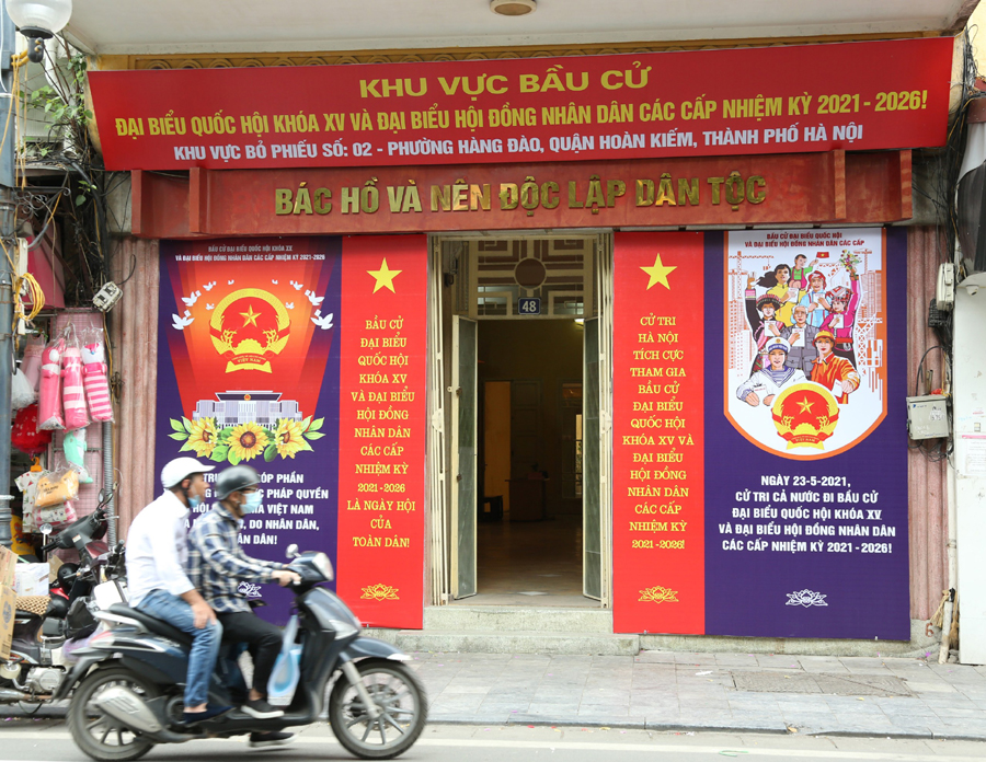In Photos: Hanoi’s streets brilliantly adorned ahead of election day In Photos: Hanoi’s streets brilliantly adorned ahead of election day