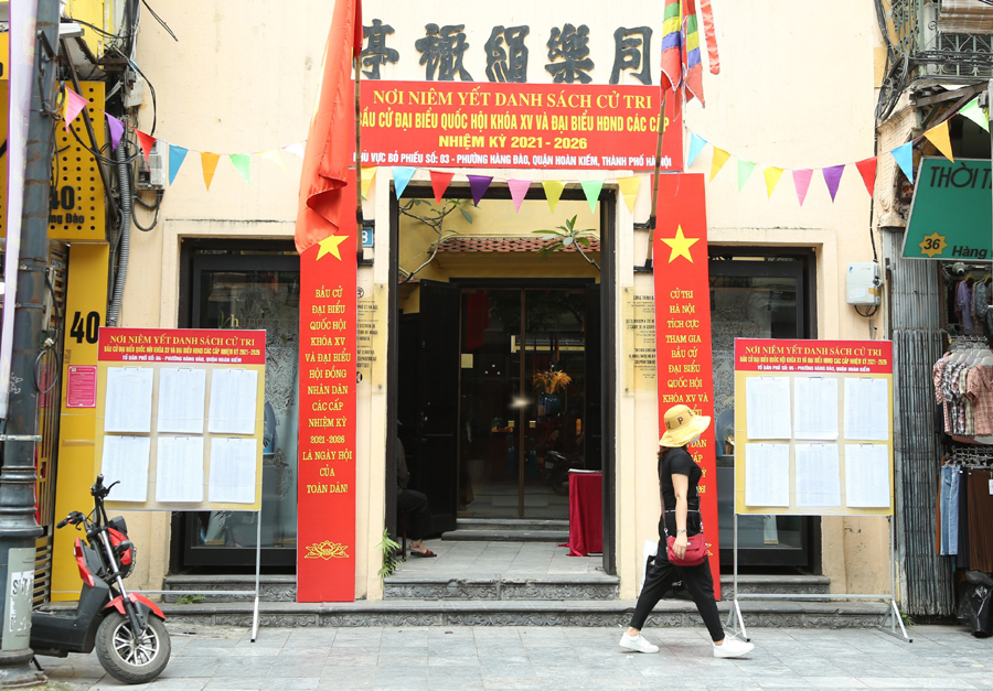 In Photos: Hanoi’s streets brilliantly adorned ahead of election day In Photos: Hanoi’s streets brilliantly adorned ahead of election day