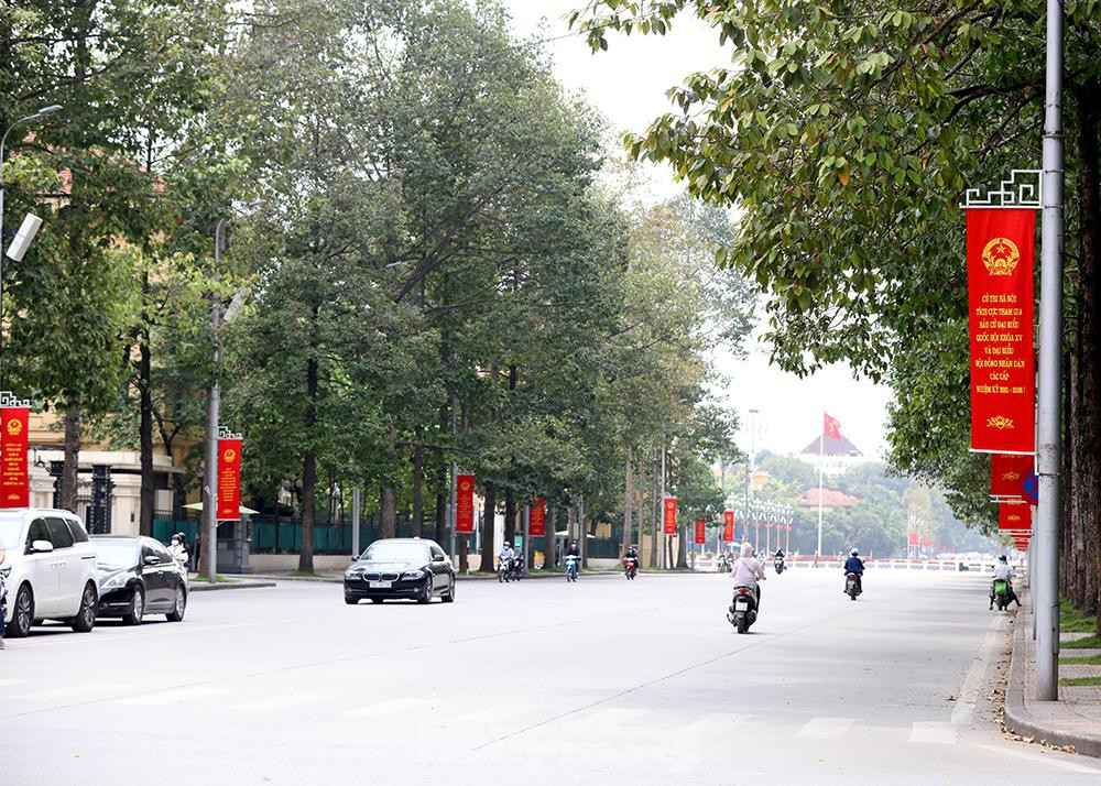 In Photos: Hanoi’s streets brilliantly adorned ahead of election day In Photos: Hanoi’s streets brilliantly adorned ahead of election day