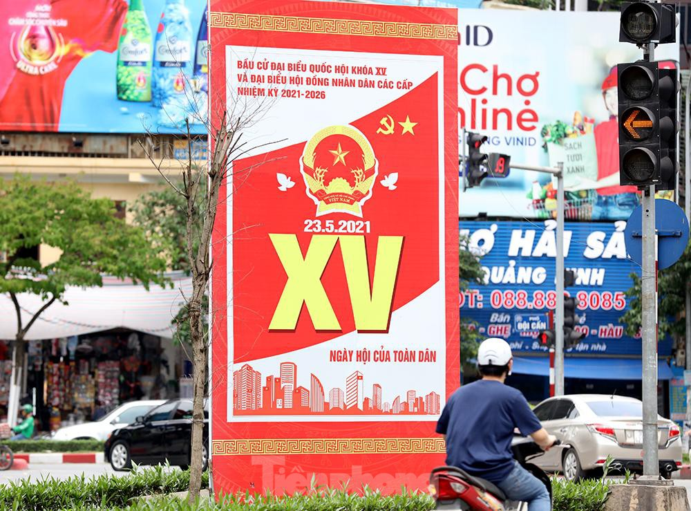 In Photos: Hanoi’s streets brilliantly adorned ahead of election day In Photos: Hanoi’s streets brilliantly adorned ahead of election day