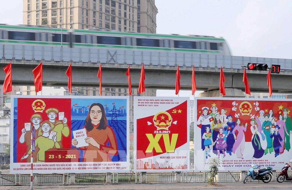 In Photos: Hanoi’s streets brilliantly adorned ahead of election day In Photos: Hanoi’s streets brilliantly adorned ahead of election day