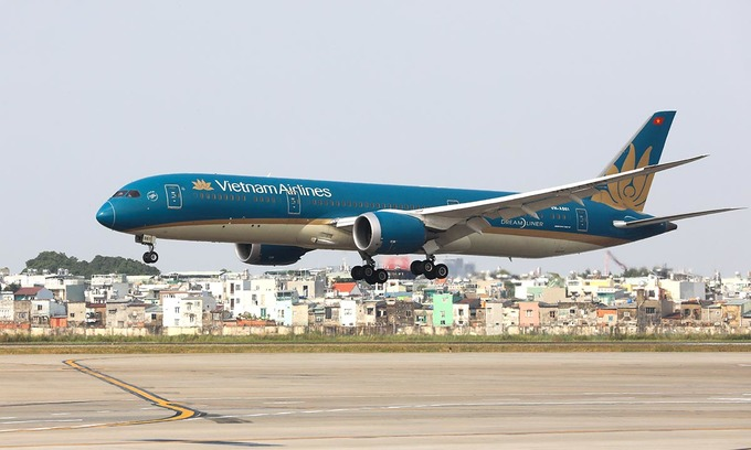 Vietnam Airlines incurs record loss in first quarter of 2021