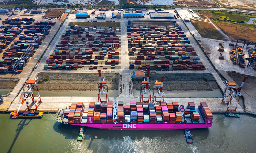 Vietnam targets $600 billion in export turnover in 2021