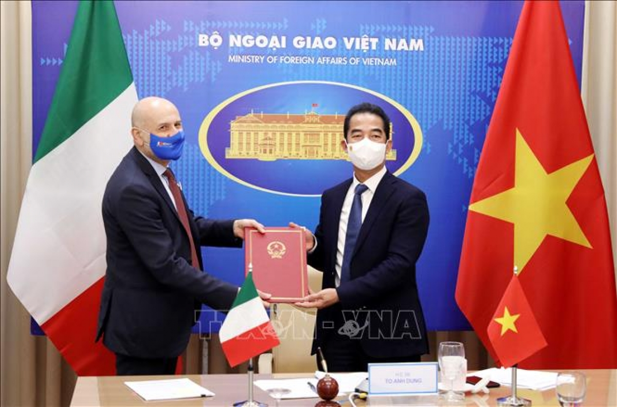 Vietnam, Italy to strengthen high-level visit exchanges