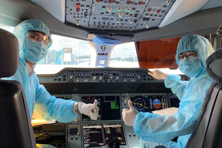 vietnam mulls over to resume international flights this august