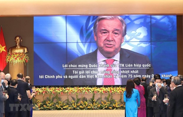 international friends highly appreciate vietnams role in friendship activities and foreign cooperation