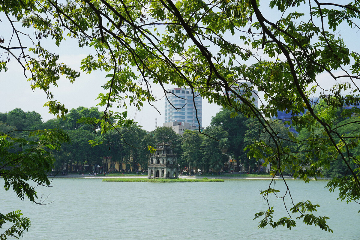 One day itinerary around Hanoi in autumn