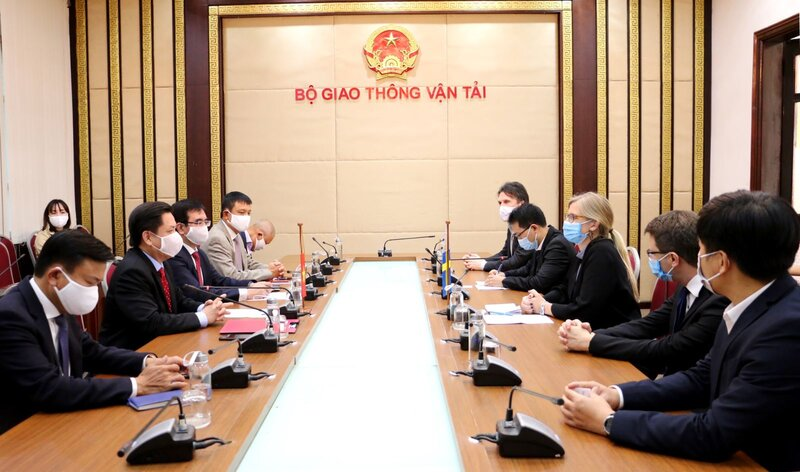 sweden puts forth us 2 billion commercial loan for aviation development in vietnam