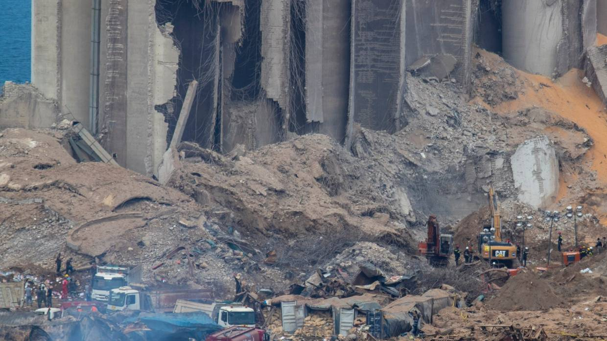 lebanese protest government as anger over beirut explosion grows