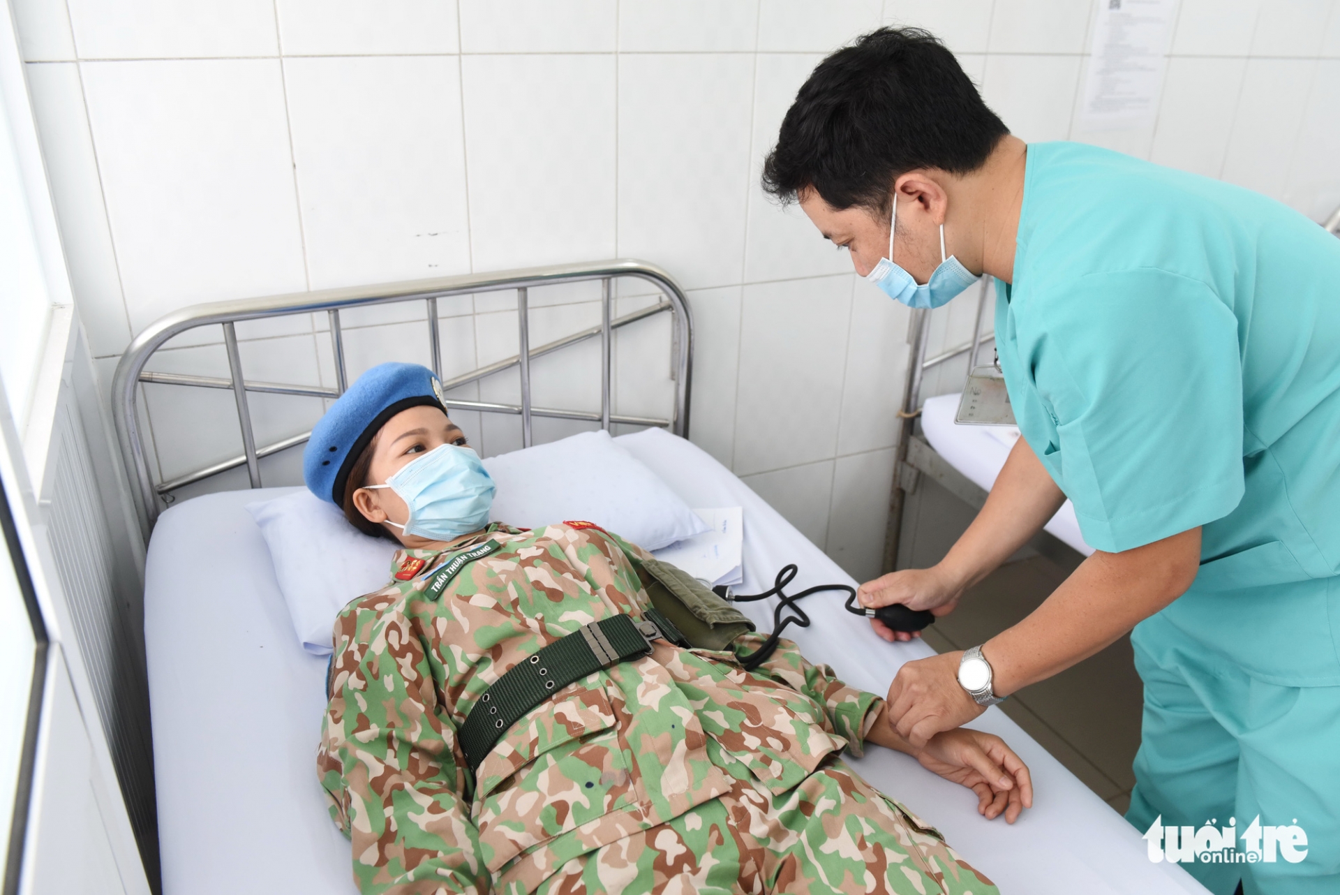 0032-vietnamese-military-medicals-received-covid-19-vaccine-before-leaving-for-south-sudan