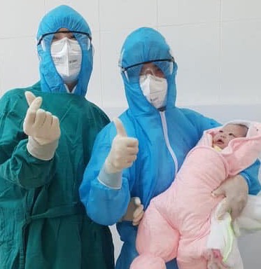 A young Hanoi mother gave birth in the coronavirus - quarantined zone