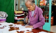 migrants stay afloat in hanoi never left behind amid terrible covid 19 pandemic