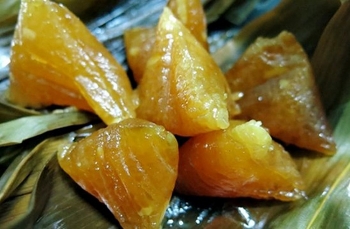 banh gio rice cake with herbal ash a vietnams delight