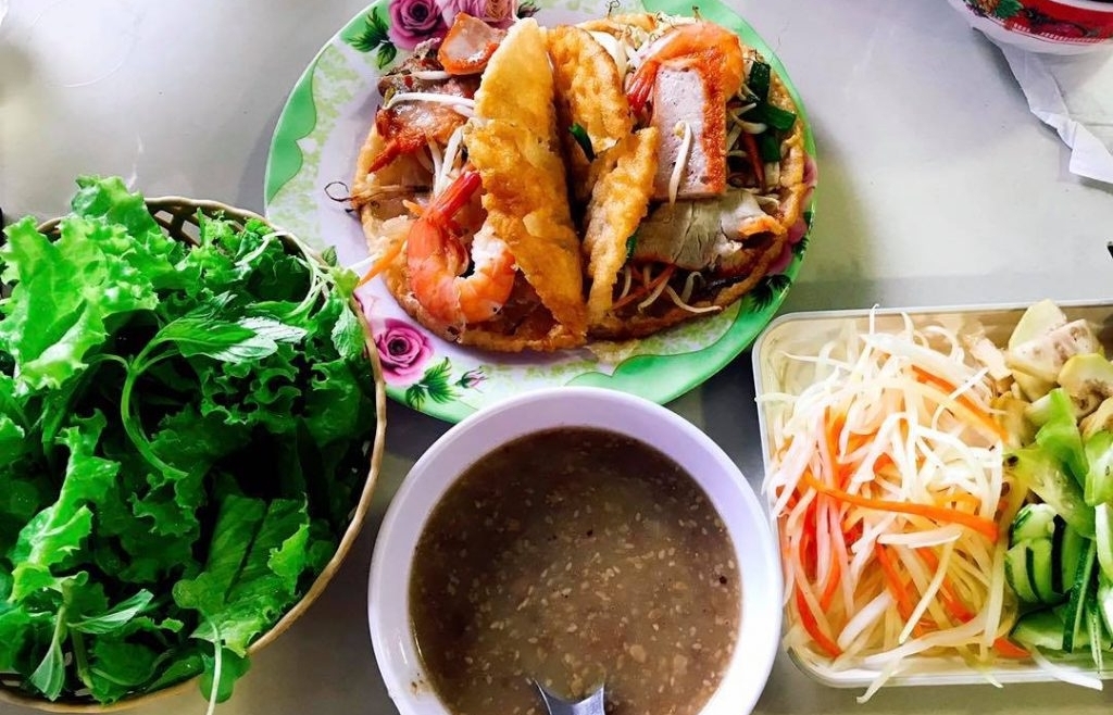 crispy pancake the tase of hue