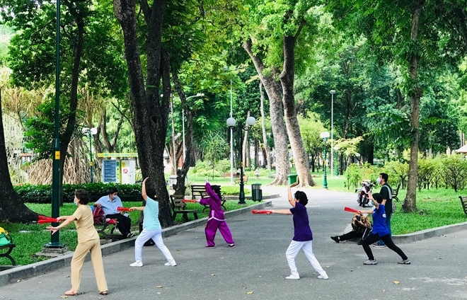 vietnams two biggest cities regain composure as social distancing eased